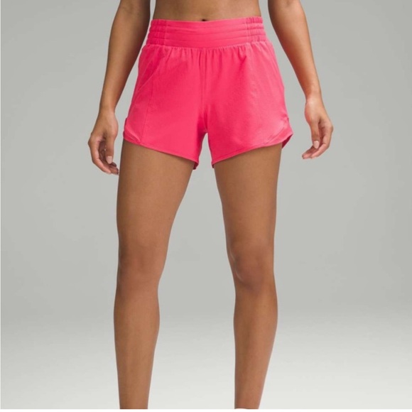 Lululemon Sz 4 Hotty Hot High-Rise Lined Short 4" Lip Gloss Pink - Picture 1 of 7